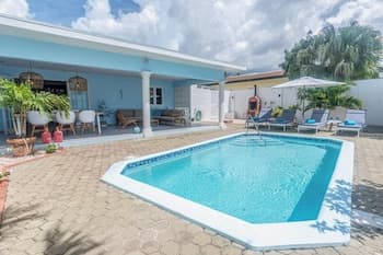 NEW Cozy Casa in Oranjestad