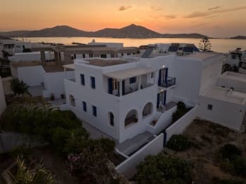Bedspot Apartments Paros