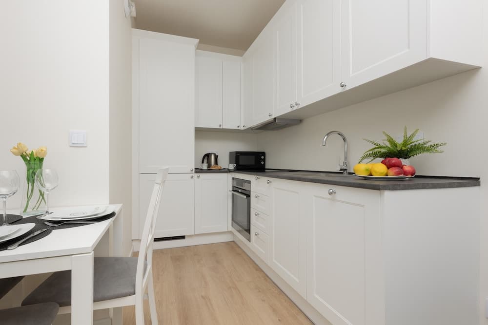 Lopianowa Apartment Warsaw by Renters