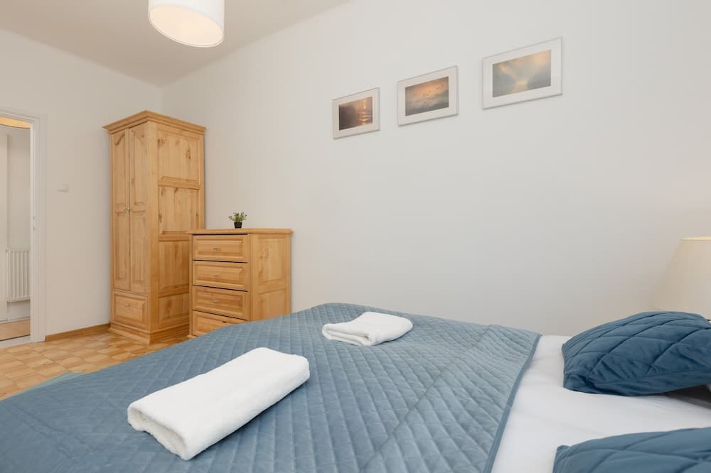 Bałuckiego Apartment Warsaw by Renters