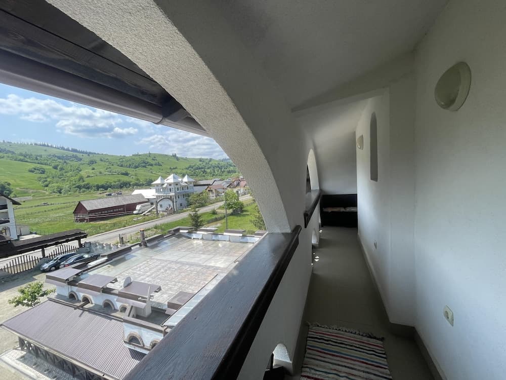 Beautiful 2-bed Apartment in Gura Humorului