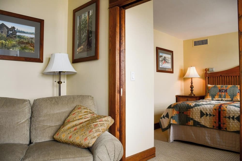 Chestnut Inn at Oquaga Lake