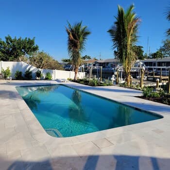 Bring The Boat! Canal Front Home With Heated Pool. Fish Off The Dock! 3 Bedroom Bungalow by Redawning