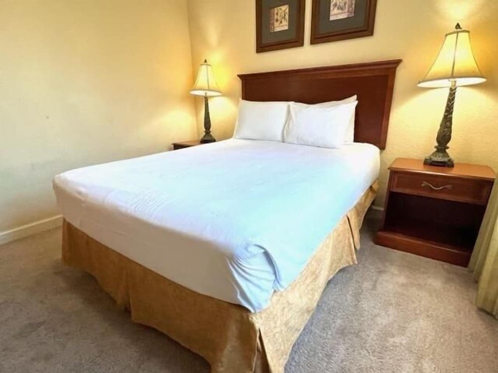 3 Bed 2 Bath Condo In Tuscana Resort 3 Bedroom Condo by RedAwning