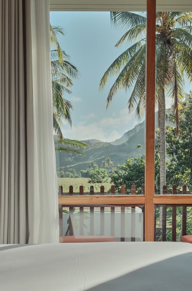 Boni Beach Hotel & Restaurant