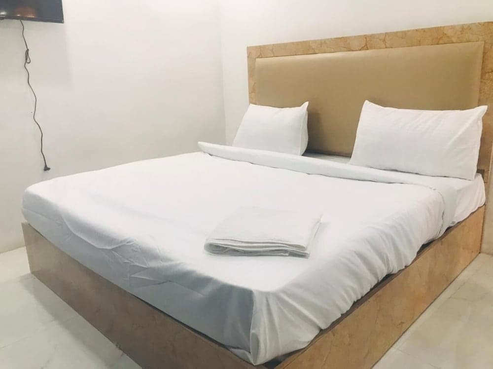 Hotel Rasso Inn Tuglakabad Extn.