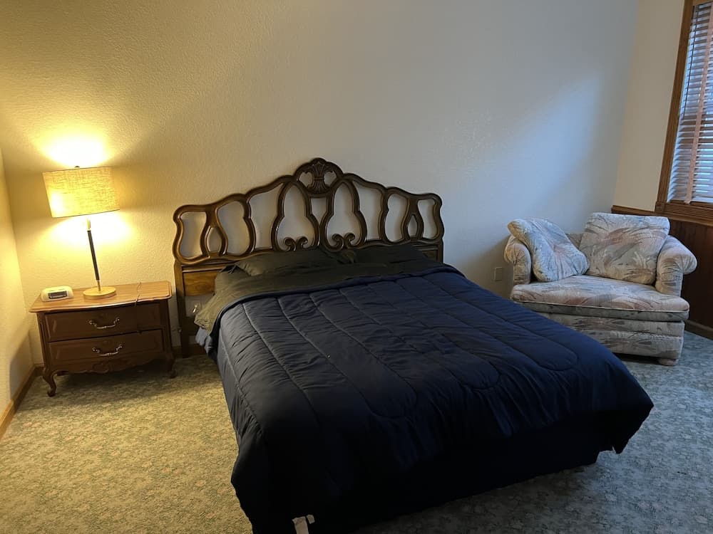 Delta Queen Lodge Bar Restaurant