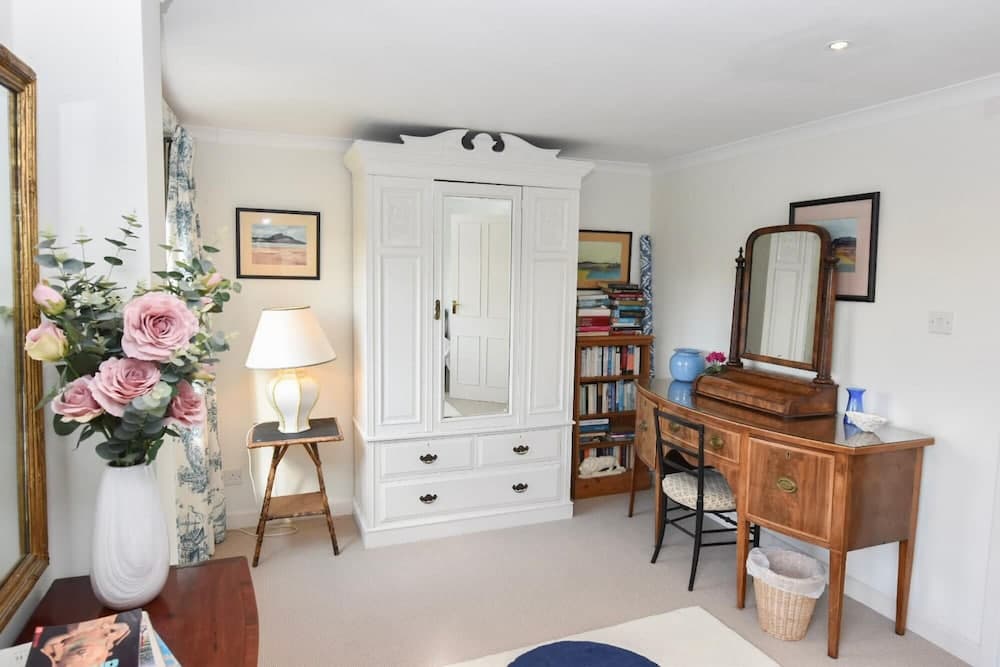 The Cottage a Superb Family Coastal Retreat