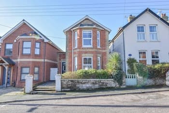 East View a Stunning Home From Home