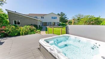 Ladywell Croyde 6 Bedrooms Sleeps 12 Hot Tub