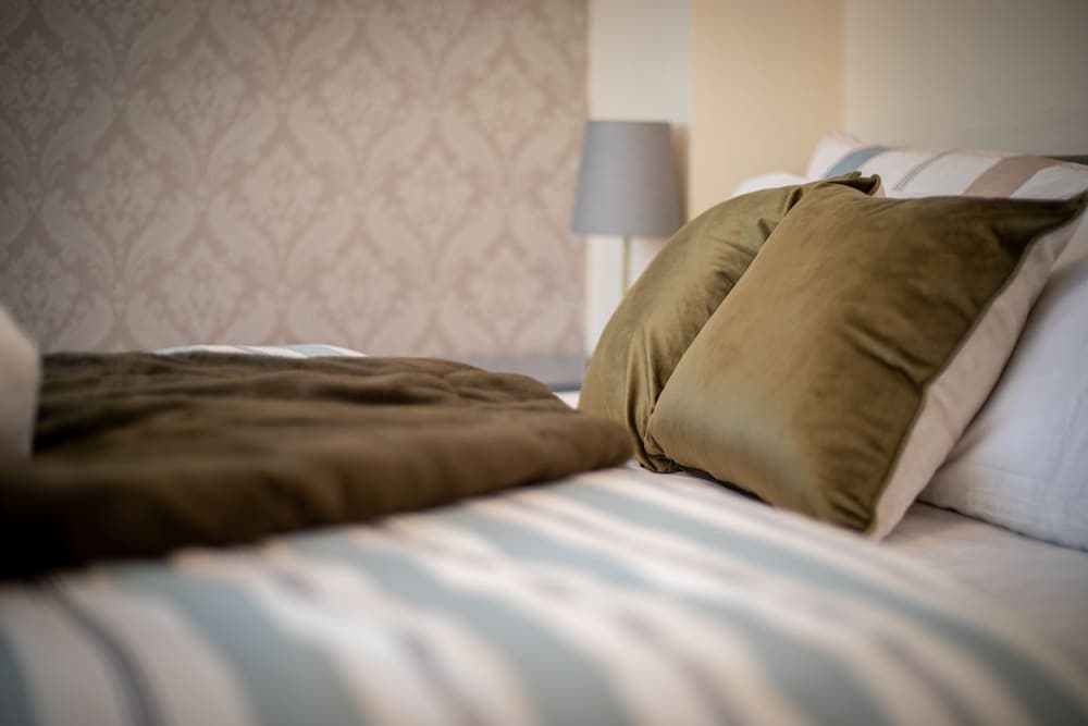 5star Serviced Homes- Free Wifi & Parking, Office