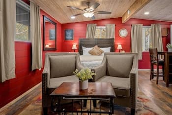 Creekside Retreat 19 1 Bedroom Condo by Redawning