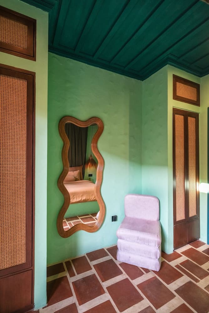 El Barrio Boutique Hotel & Bar