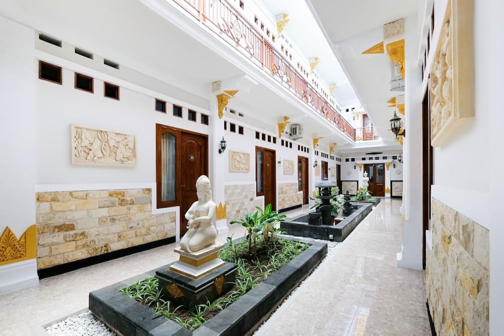 Collection O 3468 Ndalem Gusti Ayu