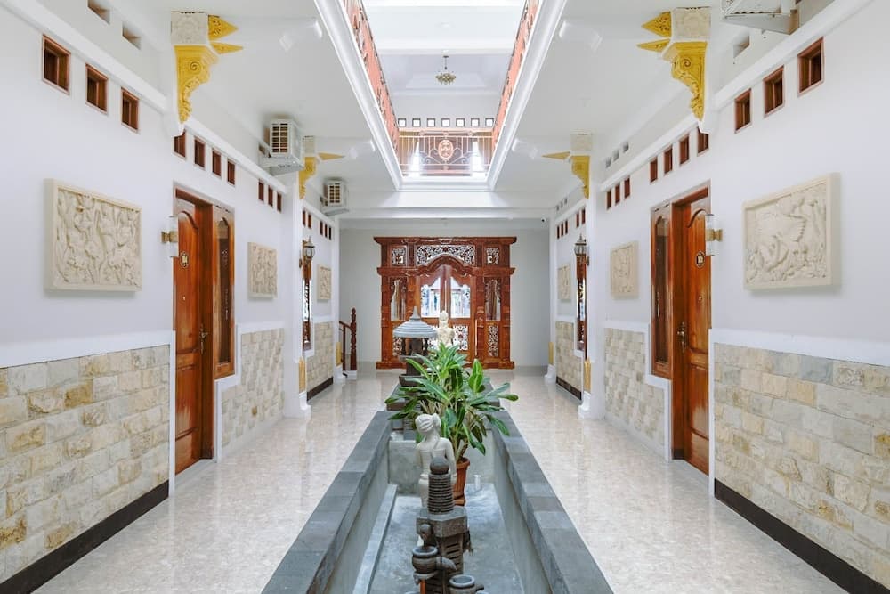 Collection O 3468 Ndalem Gusti Ayu