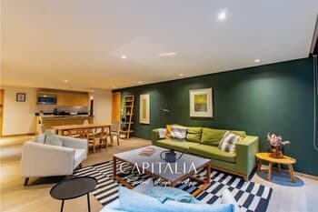 Capitalia Stylish Escape