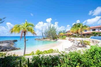 Casa Luna 15 3 Bedroom Home by Redawning