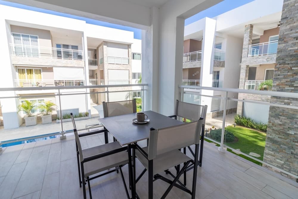 Modern 2-br Apartment in Paseo del Mar - Bavaro