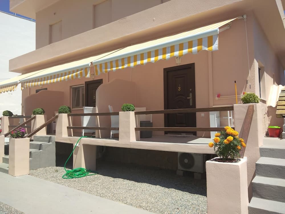 Aphrodites Apartments