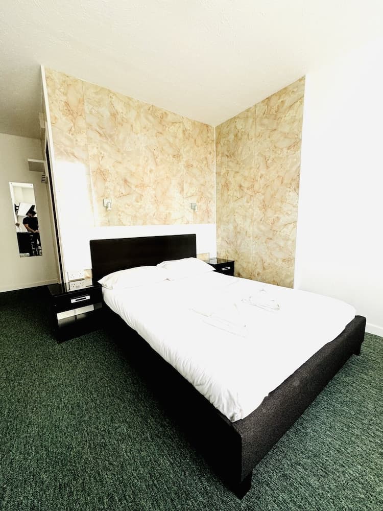 Carlton Courth Hotel Eastbourne