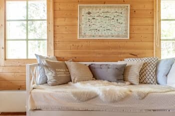 Traditional Seaside Cottage