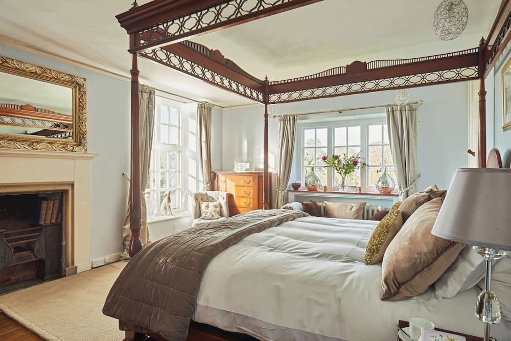 Drakestone House Manor With Breathtaking Cotswolds Views