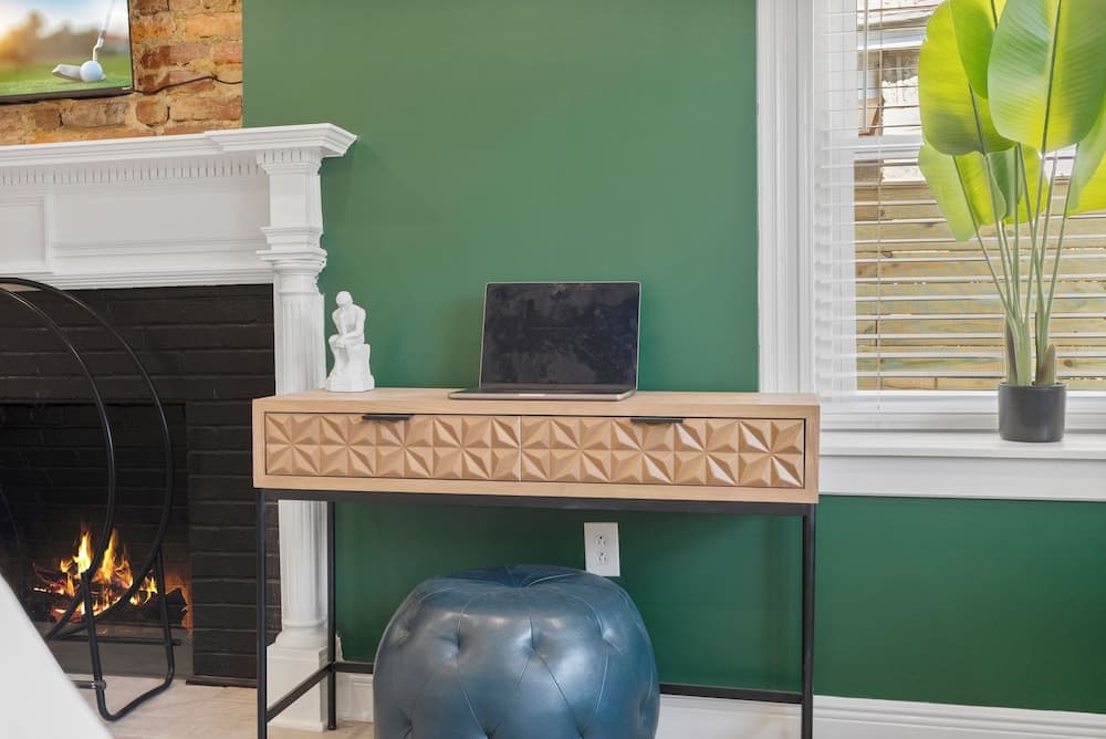 Cozy Comfortable and Quiet Suites