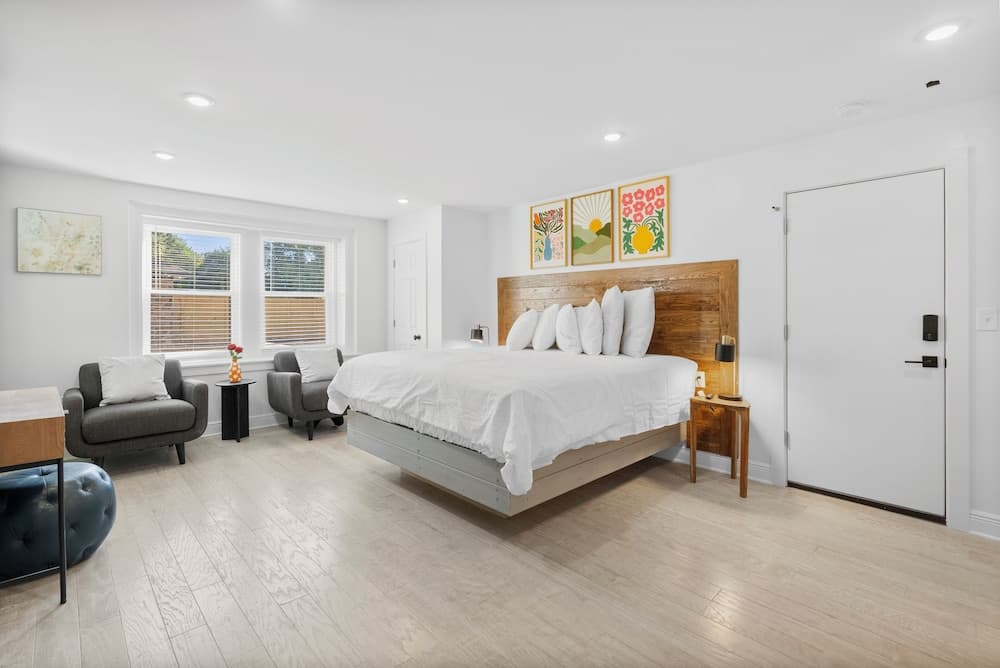 Cozy Comfortable and Quiet Suites