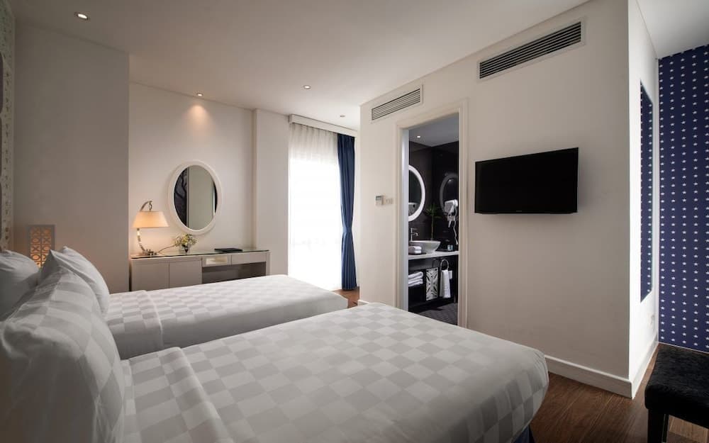 Le Petit Prince Hanoi Hotel & Rooftop Bar