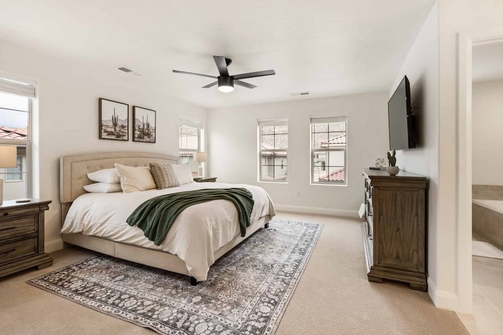 Red Rock Adventures 4 Bedroom Townhouse