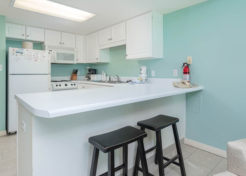 Phoenix All Suites Hotel 903 1 Bedroom Condo