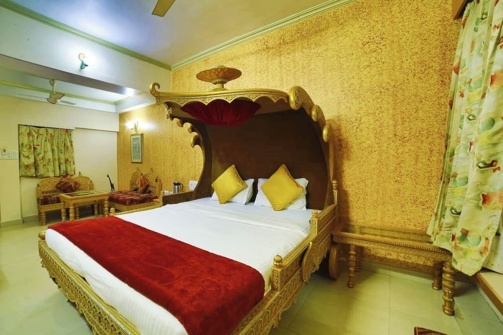 Hotel Samrat International