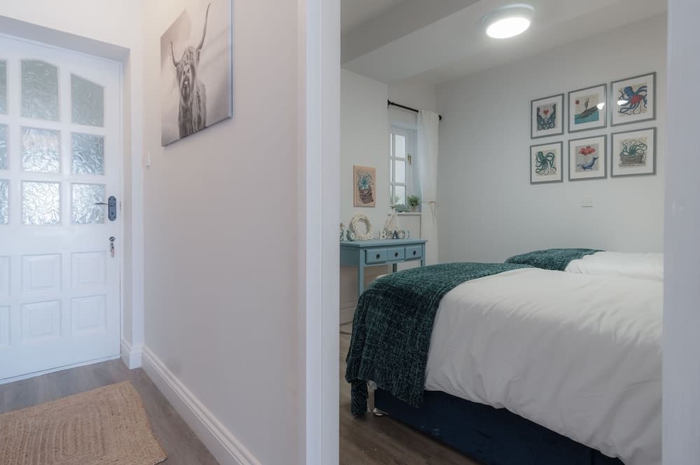 The Sand Castle - 2 Bedroom Apartment - Tenby