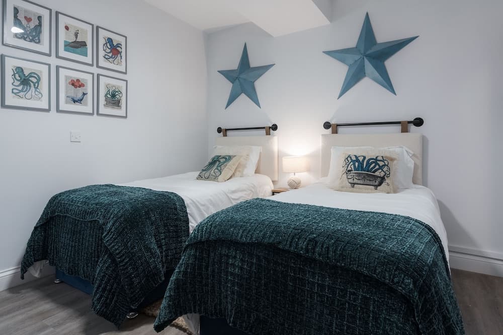 The Sand Castle - 2 Bedroom Apartment - Tenby