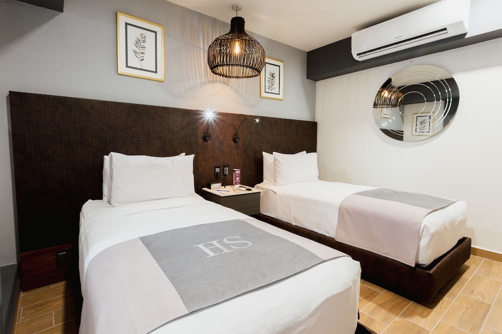 HS HOTSSON Acapulco Villas