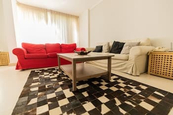 Lily Mint Retreat Inviting 3BR Apartment