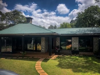 Stunning Karen Home With Modern Amenities