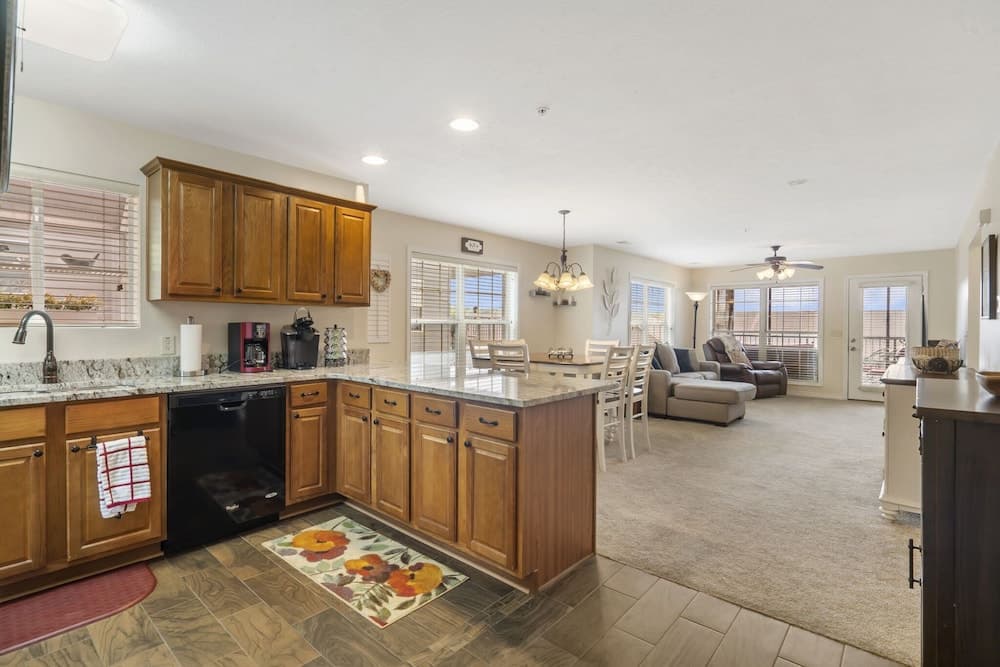 Branson Hilltop Haven - Golf Oasis