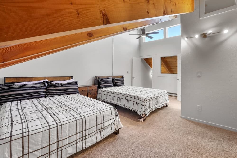 Mile High Mountain - Carson Valley Views