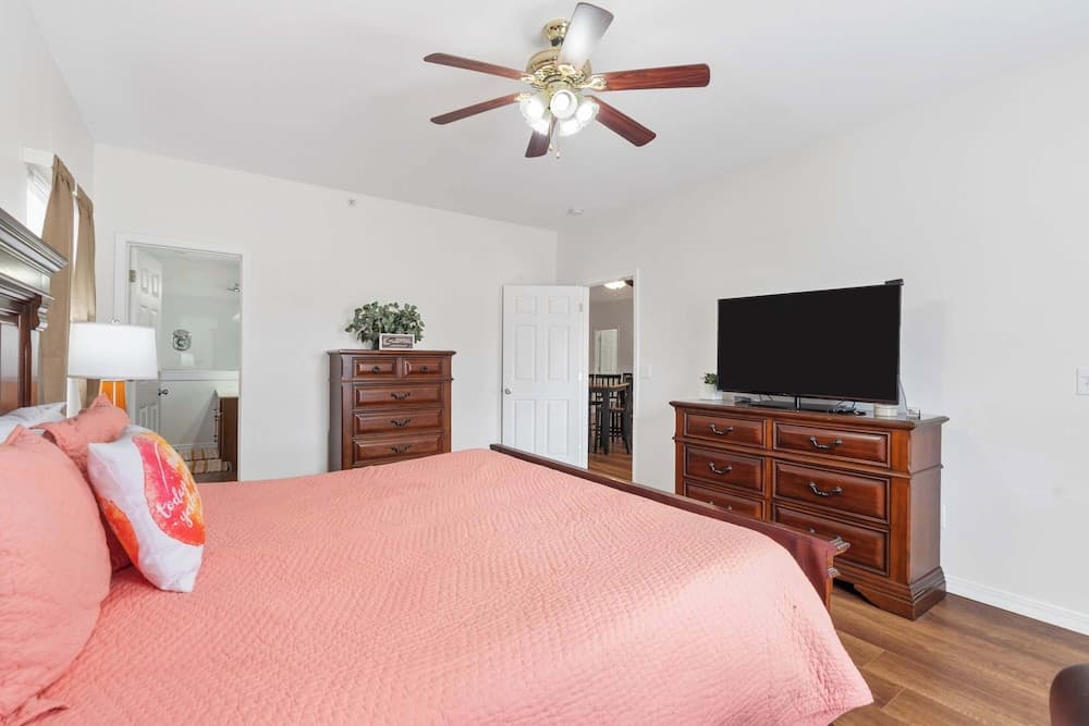 Lakefront Sanctuary II at Indian Point