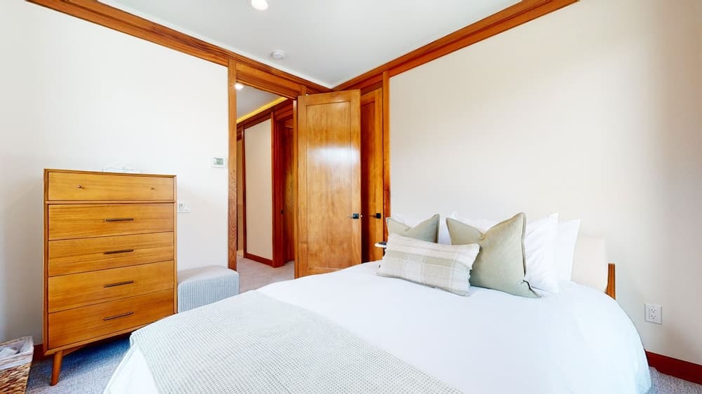 Obsidian Dreaming - On the Sierra Star Golf Course