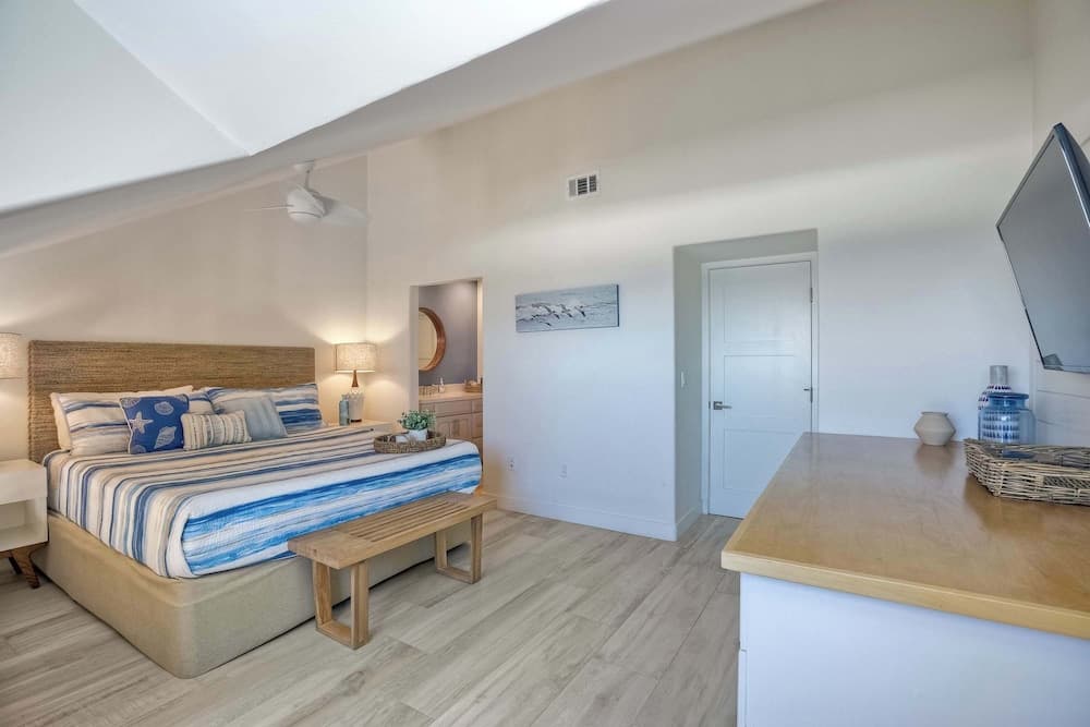 NEW Listing! Seaside Sunset