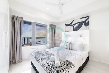 ZEN OCEAN REEF - Cozy 2BR Sea View Apt