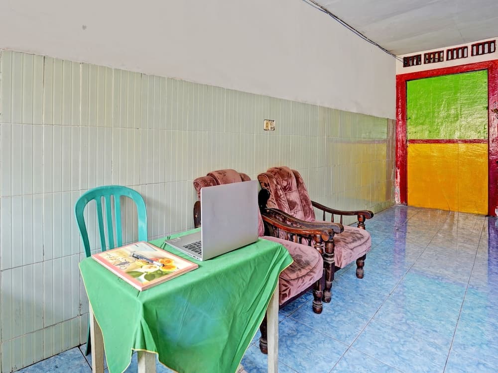 Hotel O Sidomulyo Kost Syariah