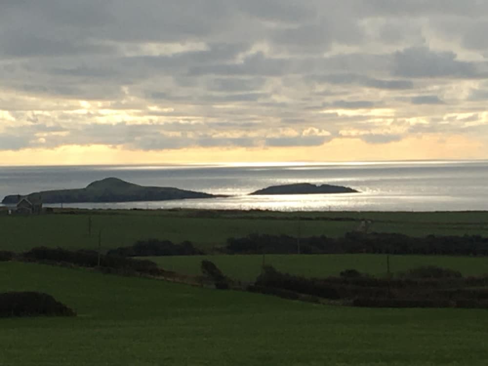 Lovely Caravan With Stunning Views Aberdaron