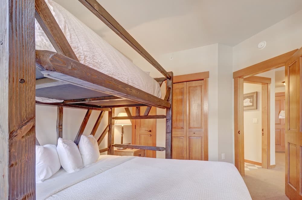 Co406 Copper One Lodge 2 Bedroom Condo by RedAwning