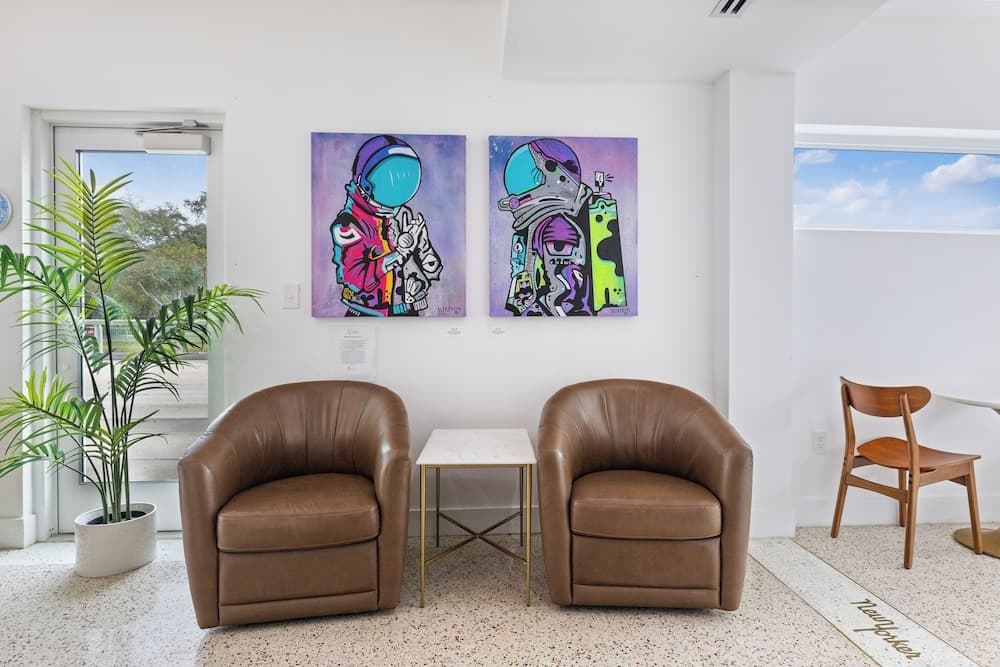 The New Yorker Miami Hotel