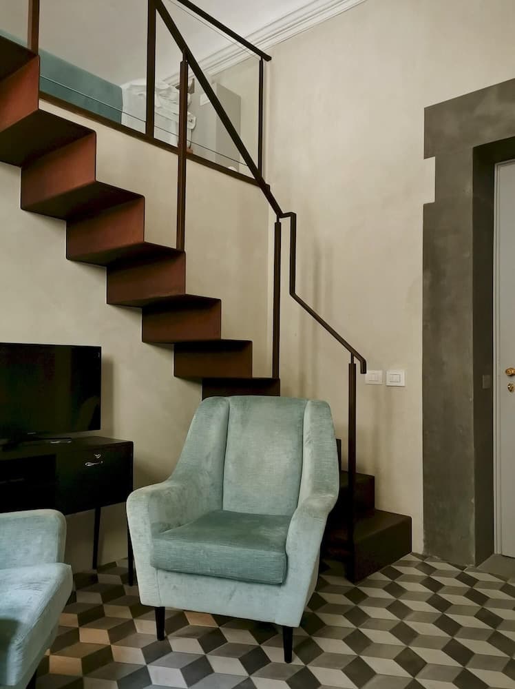 Mezzo 46 in Firenze With 2 Bedrooms and 2 Bathrooms