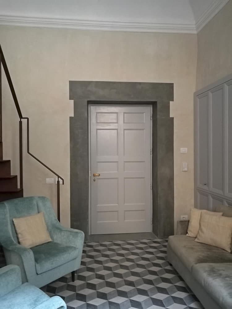 Mezzo 46 in Firenze With 2 Bedrooms and 2 Bathrooms