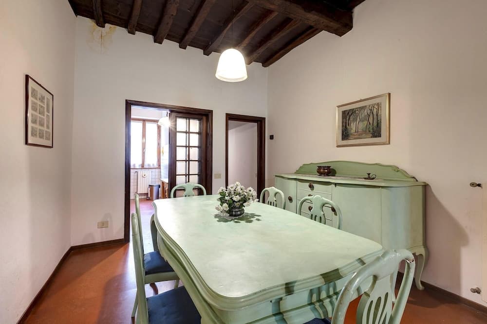 Pepi 51 in Firenze With 2 Bedrooms and 2 Bathrooms